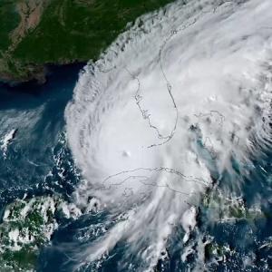 Hurricane Ian approaching Florida