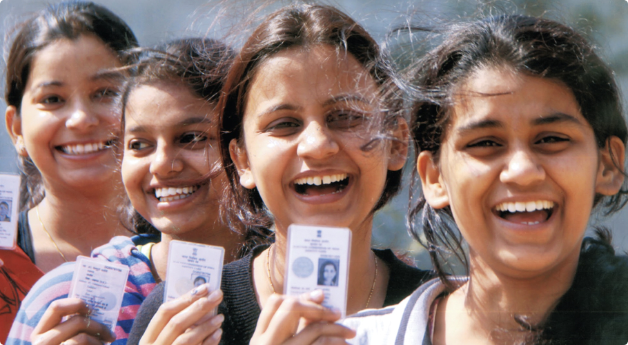 Young women voters in India. Photo courtesy of the Embassy of India in Sweden.