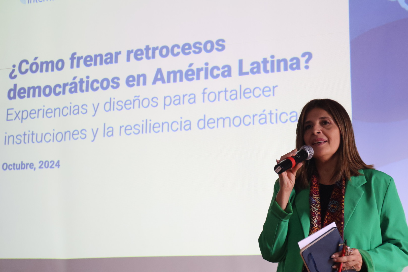 Las luces y sombras de la democracia en América Latina y el Caribe