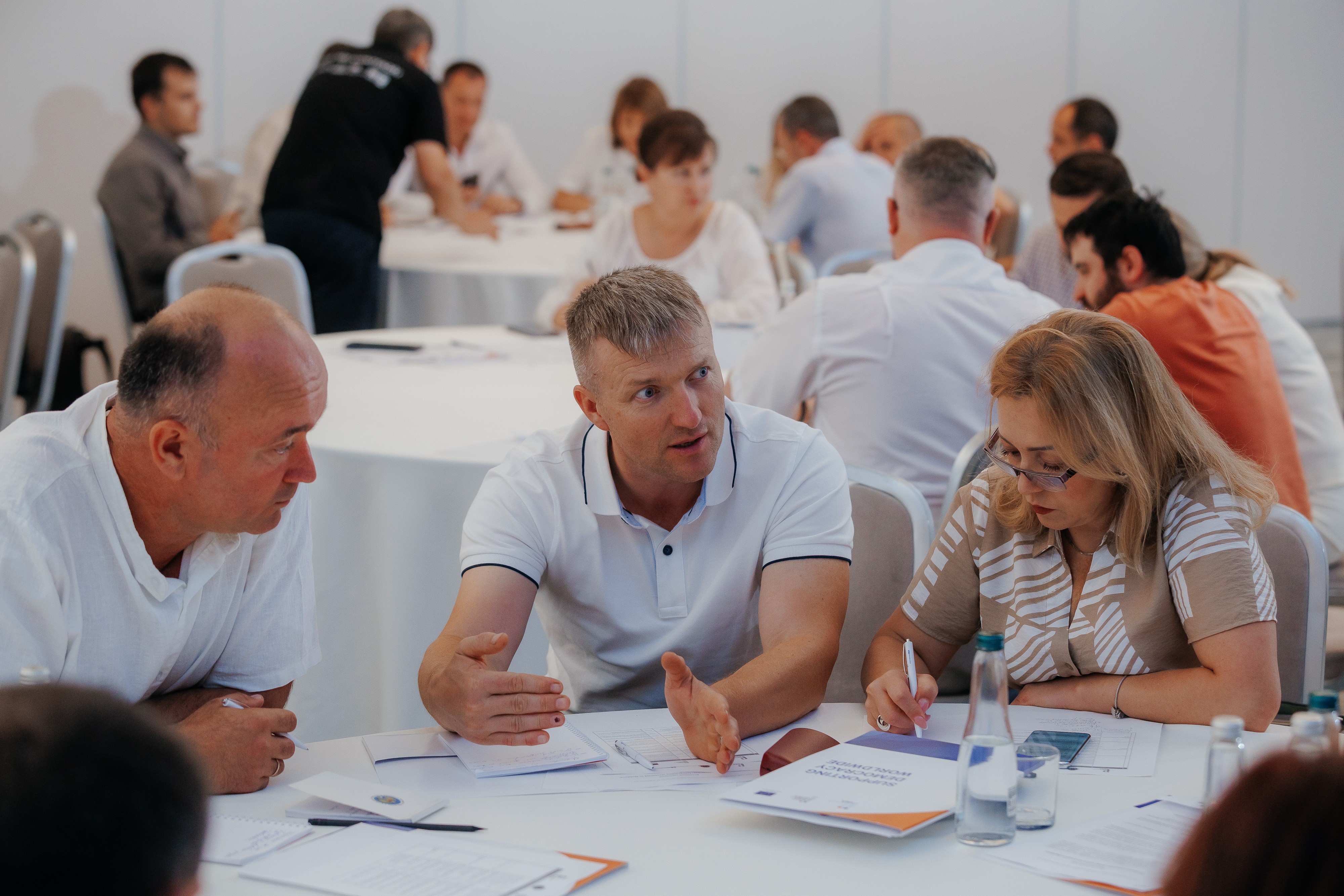 On 16 August members and staff of the Central Electoral Commission for Moldova,  chairpersons of District Electoral Councils and representative of the Centre for Continuous Electoral Training, participated in a hands-on workshop on electoral risk management. 