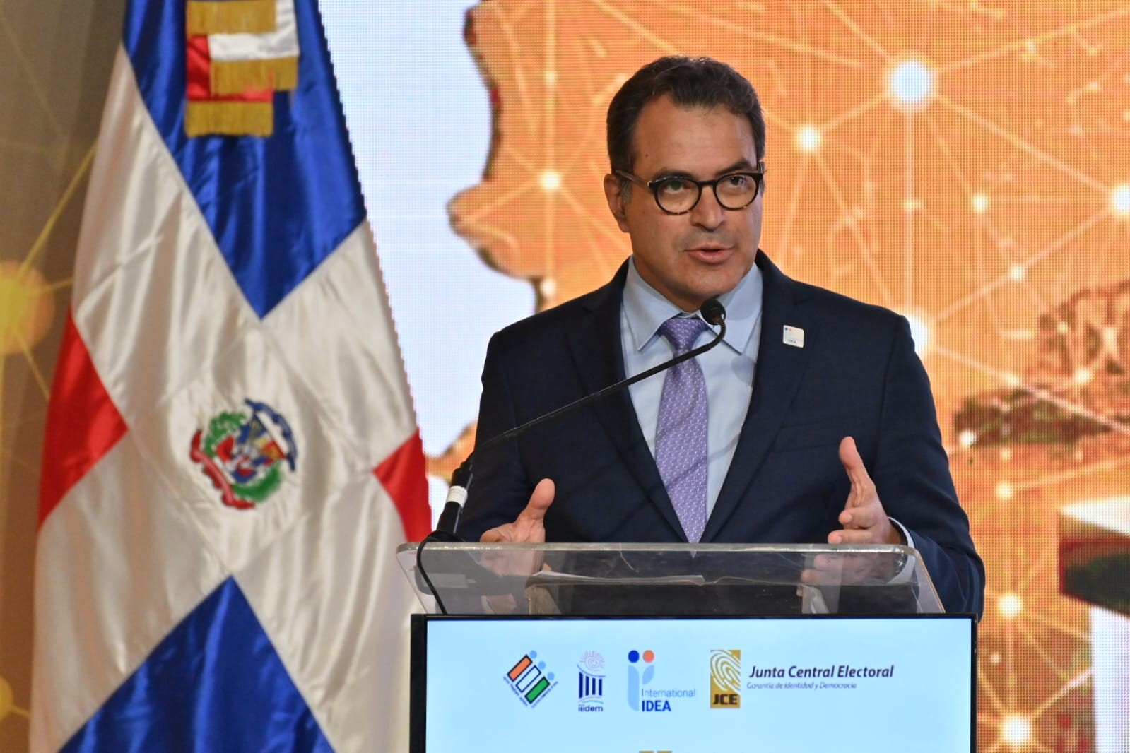El secretario general de IDEA Internacional, Kevin Casas-Zamora