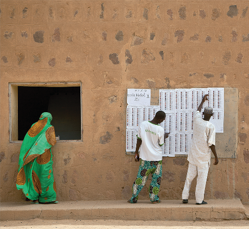 Malians vote in 2013 presidential election