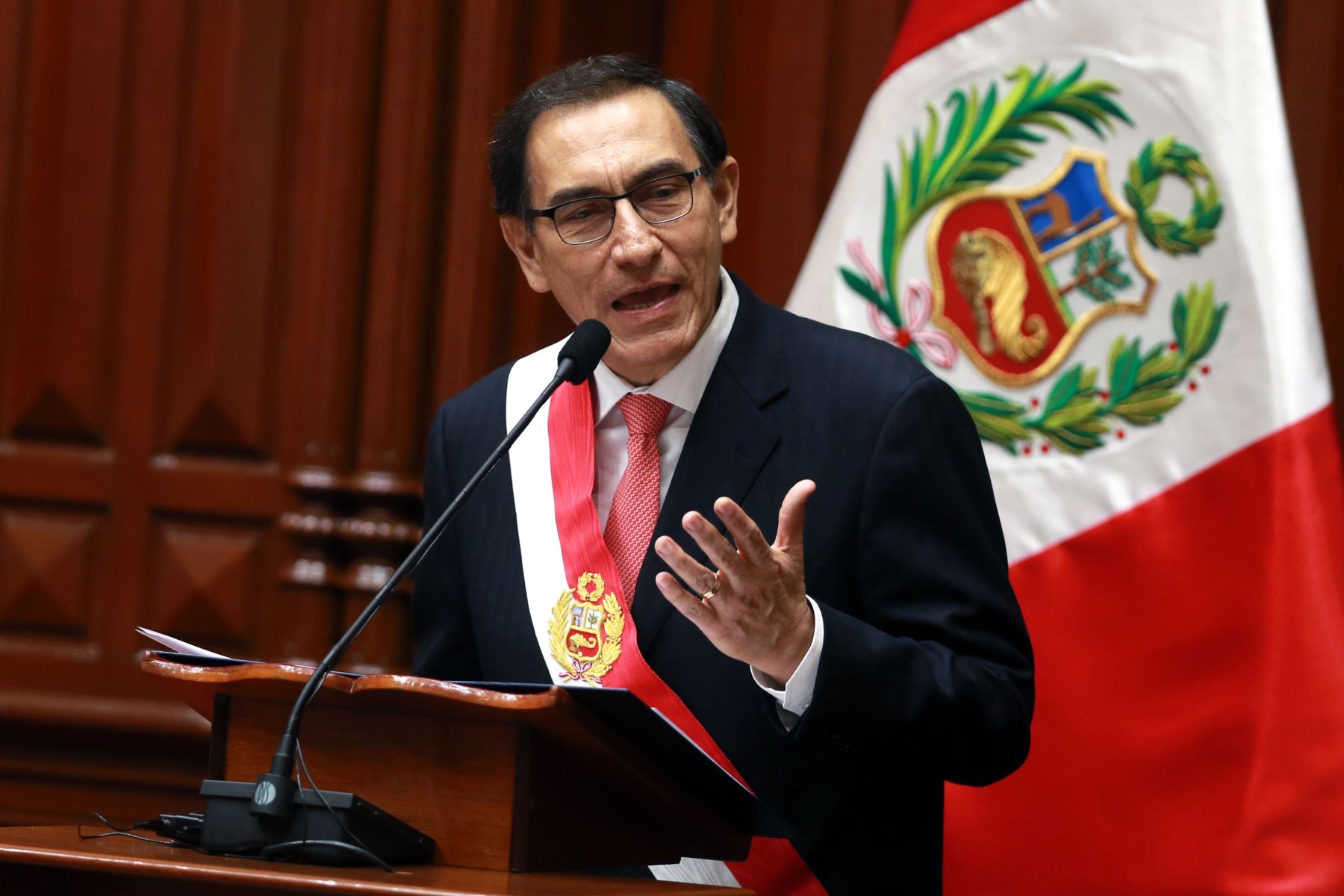 President Vizcarra delivering presidential discourse to the Nation. Photo credit: ANDINA/Vidal Tarqui