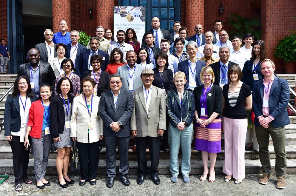 Participants of the Second Melbourne Forum on Constitution Building in Asia and the Pacific. Photo credit: University of the Philippines Diliman