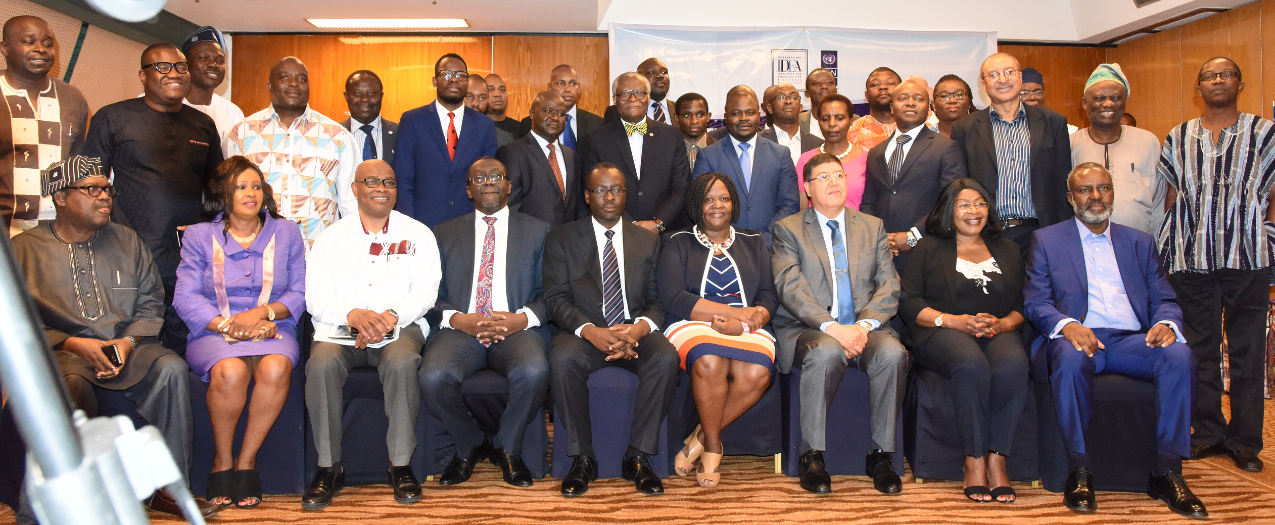 Participants of the round table Dialogue held in Abuja, Nigeria on 27-28 July 2017. Photo credit: International IDEA