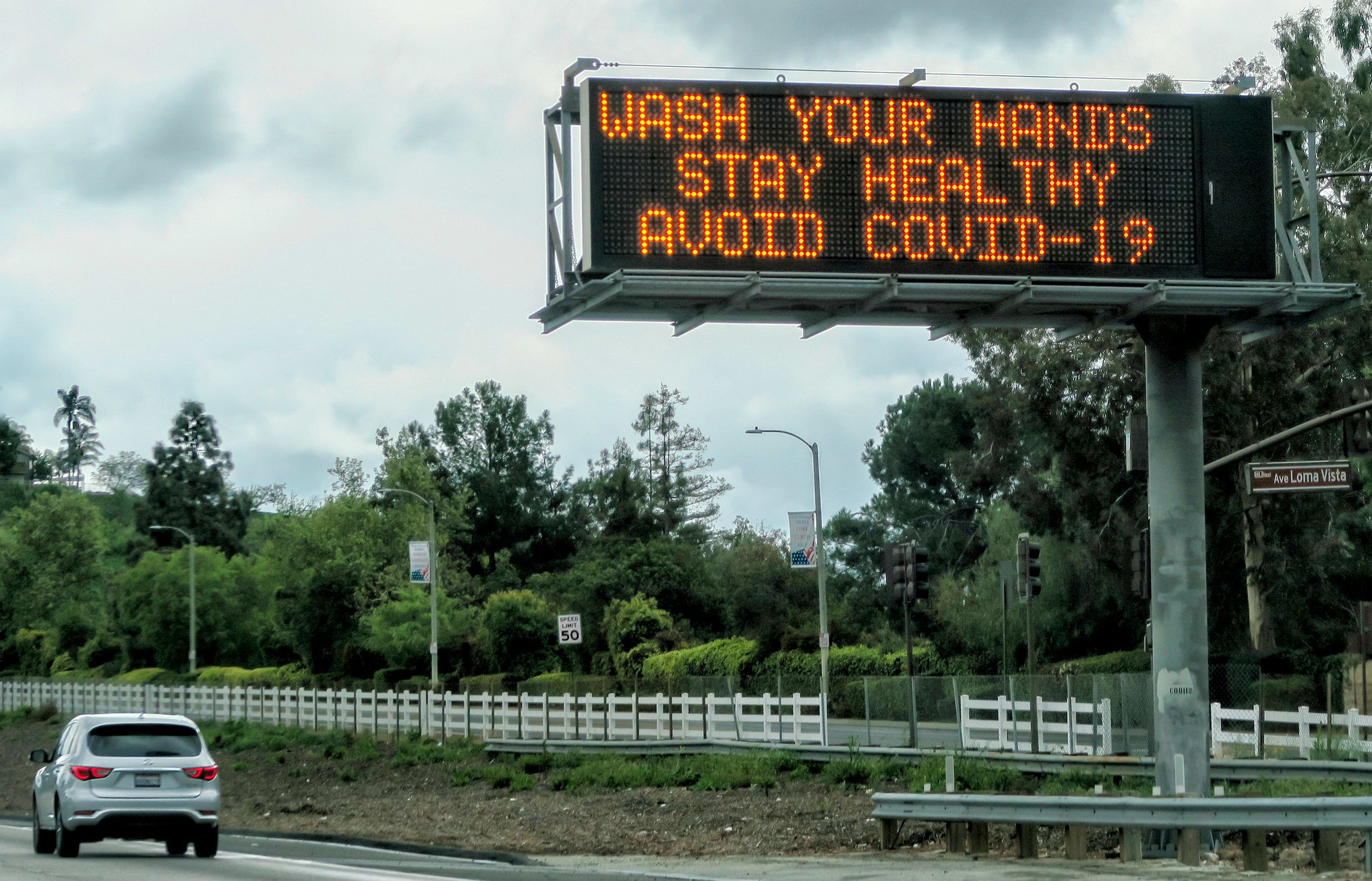 Freeway coronavirus warning on California. Image credit: Russ Allison Loar