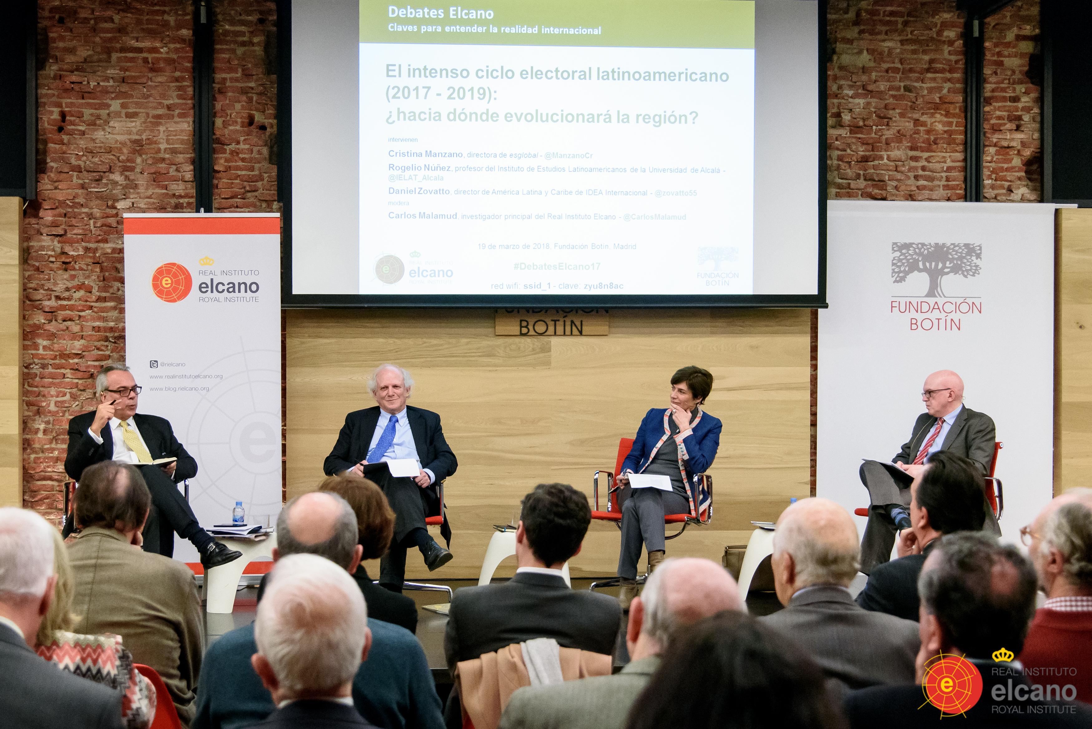 (Left to Right) Dr Daniel Zovatto, Prof Carlos Malamud, Ms Cristina Manzano and  Prof Rogelio Núñez, during the Debate ElCano 17: 