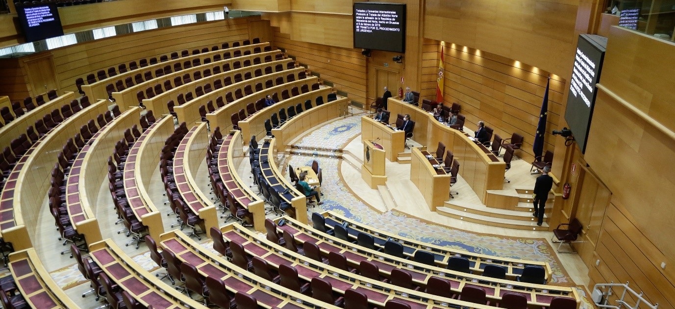 Spanish Senate voting remotely with five members present in the chamber, 17 March 2020 . Image credit: Spanish Senate 2020