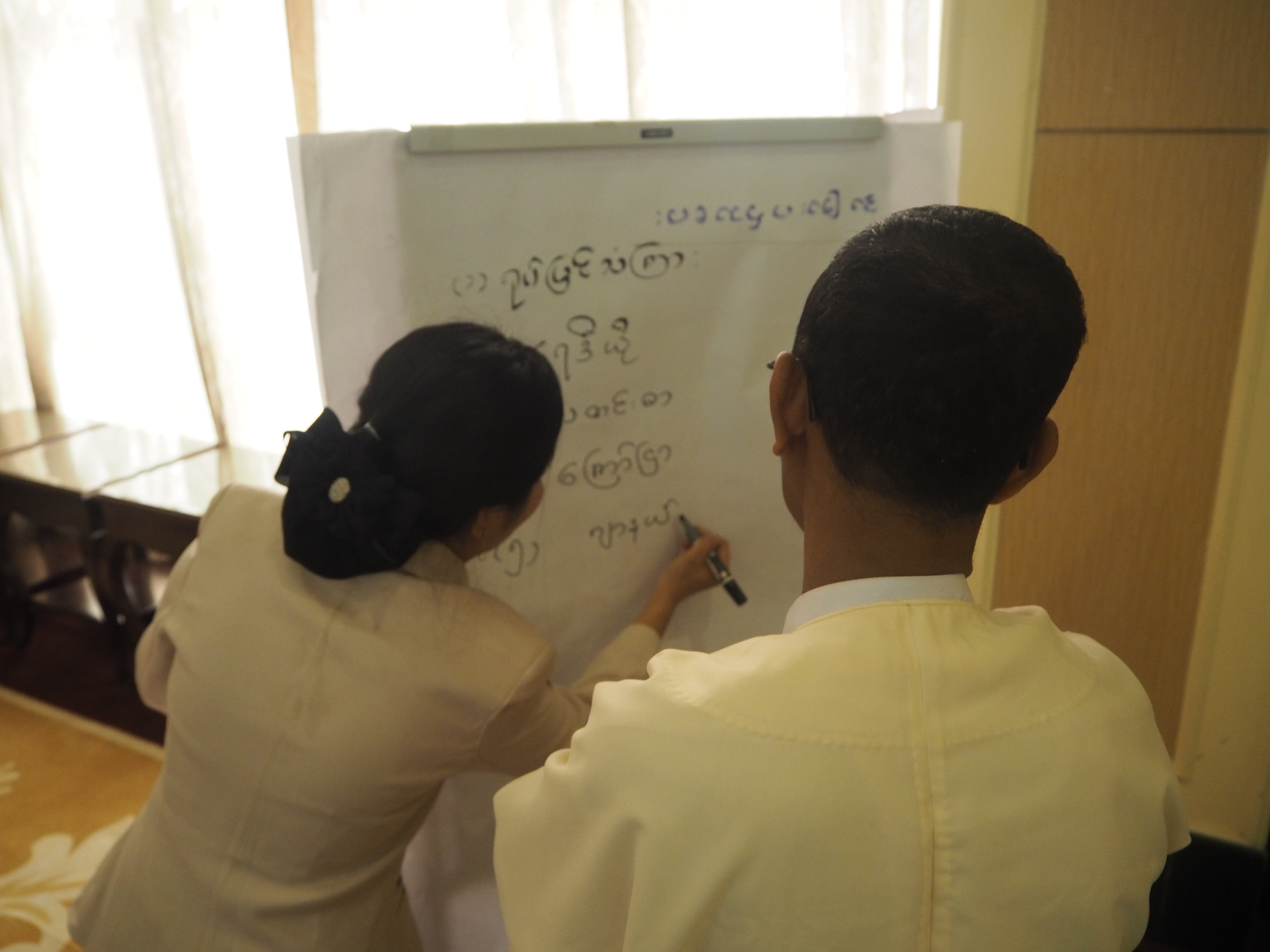 Election refresher training for Myanmar's election sub-commissioners