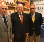 Ambassador of Peru, Hon. Mr Jorge Valdez (center) with Dr Daniel Zovatto, Regional Director-LAC (right), and Mr Sergio Bitar (left), at International IDEA´s regional headquarters in Chile. Photo credit: International IDEA.