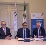 From left: Daniel Zovatto, International IDEA Regional Director for Latin America and the Caribbean; Agustín Gasca Pliego, Ambassador of Mexico to Sweden; and Yves Leterme, Secretary-General of International IDEA at a signing ceremony between Mexico and International IDEA on10 OCtober 2017.