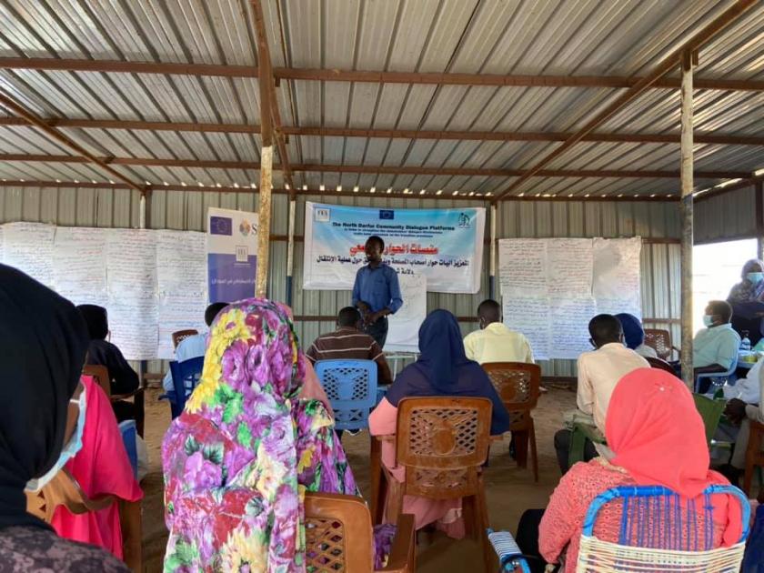 In this picture, community members during a community dialogue session organized by the Sudanese Community Development Organization and Supported by International IDEA