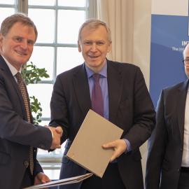 Signing ceremony involving the Secretary-General of International IDEA, Yves Leterme, the Charge d’Affaires at the Embassy of Germany to the Kingdom of Sweden, Manfred Schüeler, and the Ambassador of Republic of Tunisia to the Kingdom of Sweden, Ambassador Moez Mehdi Mahmoudi. Photo: Lisa Hagman | International IDEA