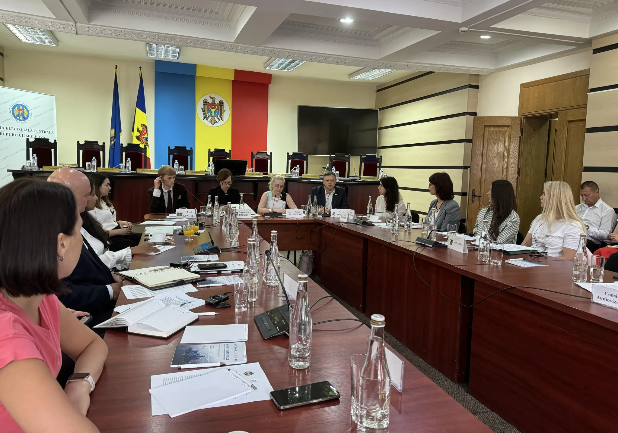 Members of Moldova’s Central Electoral Commission and international experts discuss monitoring online campaigns, July 2024. Credit: International IDEA