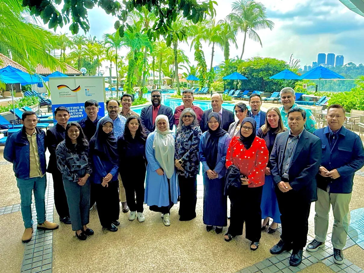 Group photo of participants attending the workshop.