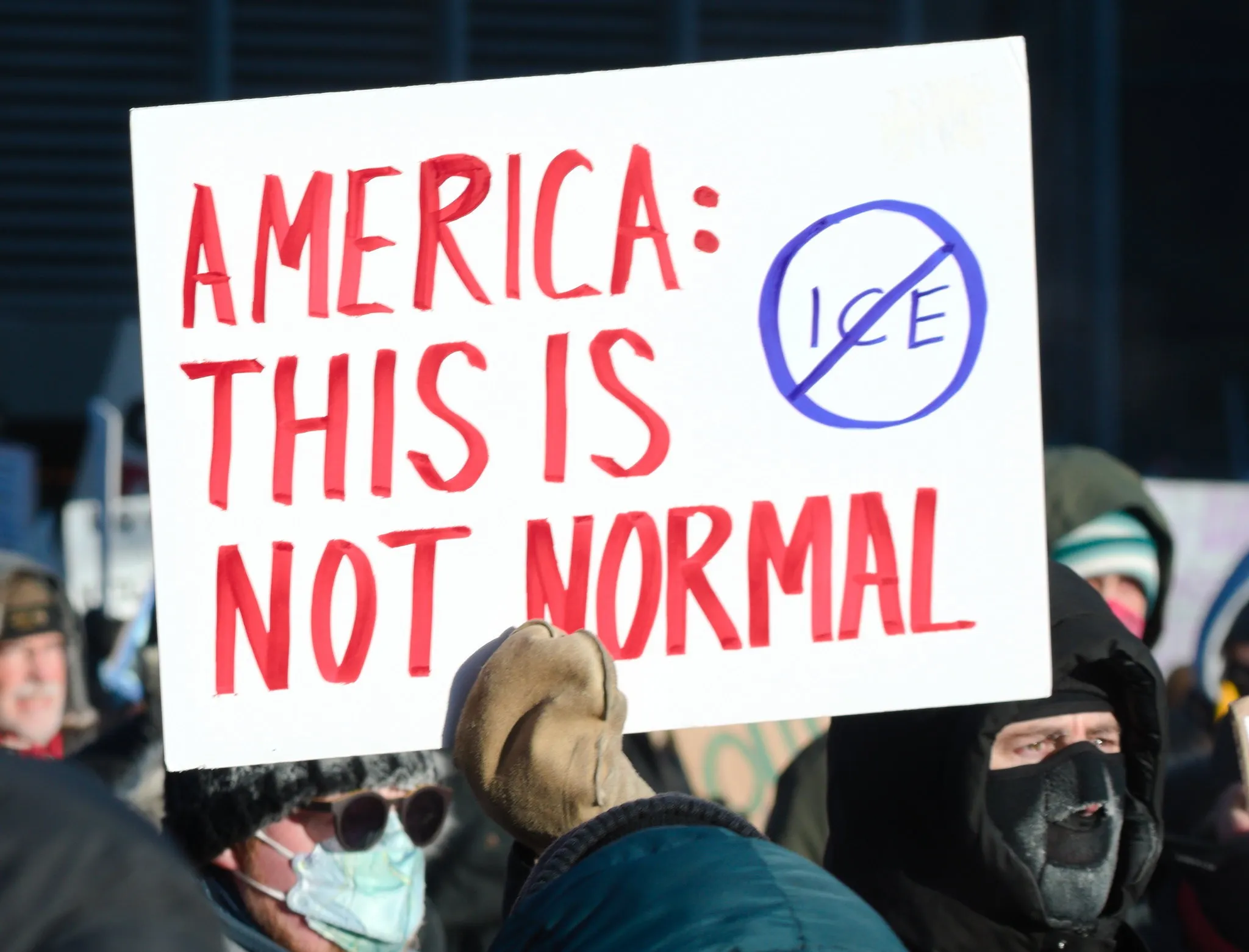 People protesting the Immigration and Customs Enforcement (ICE) in Minneapolis, Minnesota. Credit: Fibonacci Blue, CC BY 4.0, https://creativecommons.org/licenses/by/4.0