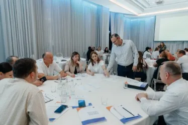 Staff of the Central Electoral Commission of Moldova review findings from social media monitoring during a postelection lessons-learned session in Chișinău, 2025. Credit: International IDEA