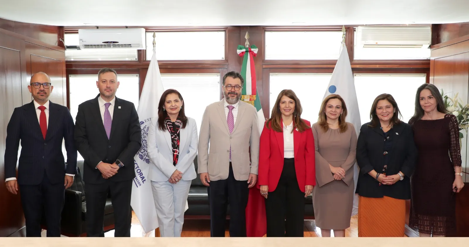 Misión de IDEA Internacional junto a autoridades del ecosistema electoral mexicano