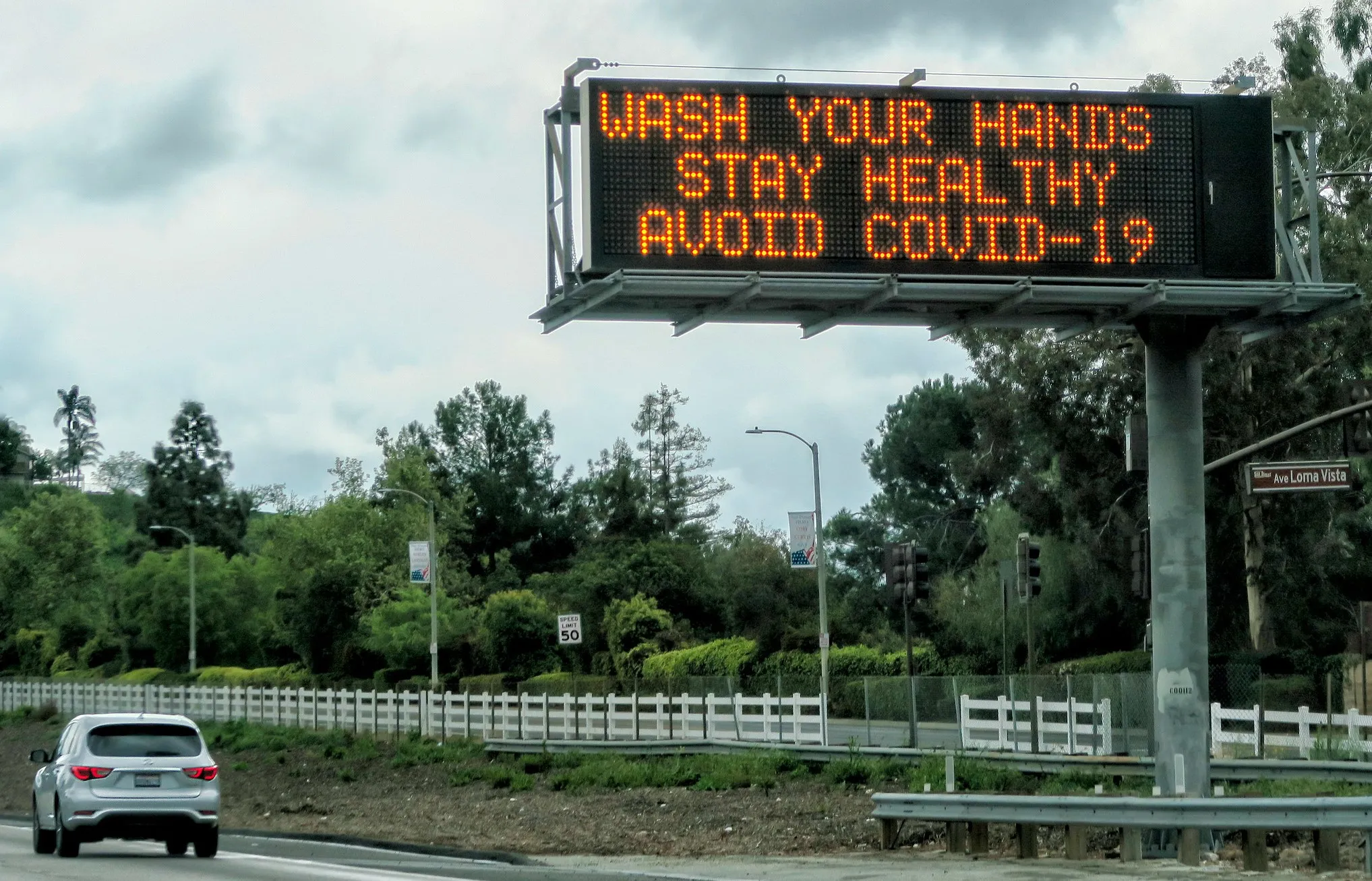 Freeway coronavirus warning on California. Image credit: Russ Allison Loar