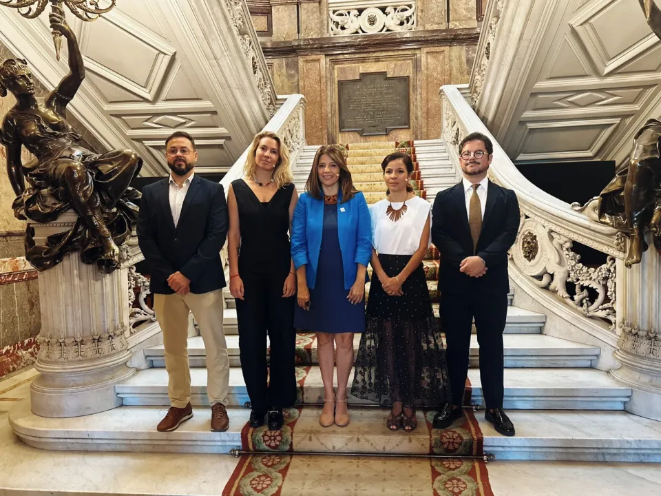 Juan Francisco Iglesias, Casa de América, Florencia Difilippo, SEGIB, Marcela Ríos Tobar, IDEA Internacional, Érika Rodríguez Pinzón, Fundación Carolina y Javier Ignacio Velasco Villegas, Embajador de Chile en España. Foto: Casa de América.