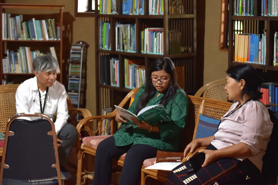 Indigenous leaders using International IDEA tools to review their constitutional and legal frameworks, Chiang Mai 2025