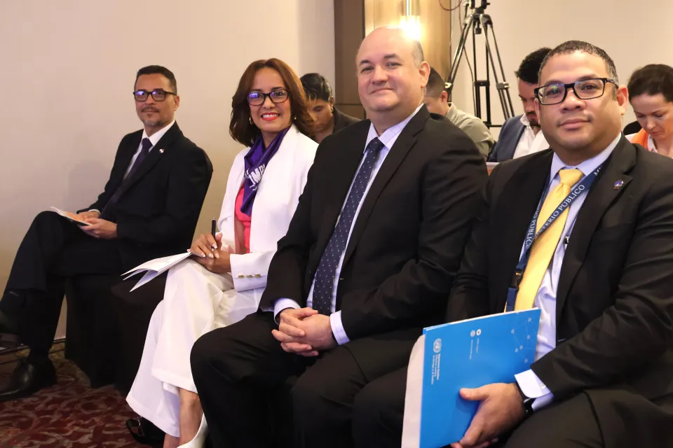 Panelistas: Diputada Yarelis Rodríguez, Magistrado del Tribunal Electoral, Alfredo Juncá y Fiscal del Ministerio Público, Igor Blanco