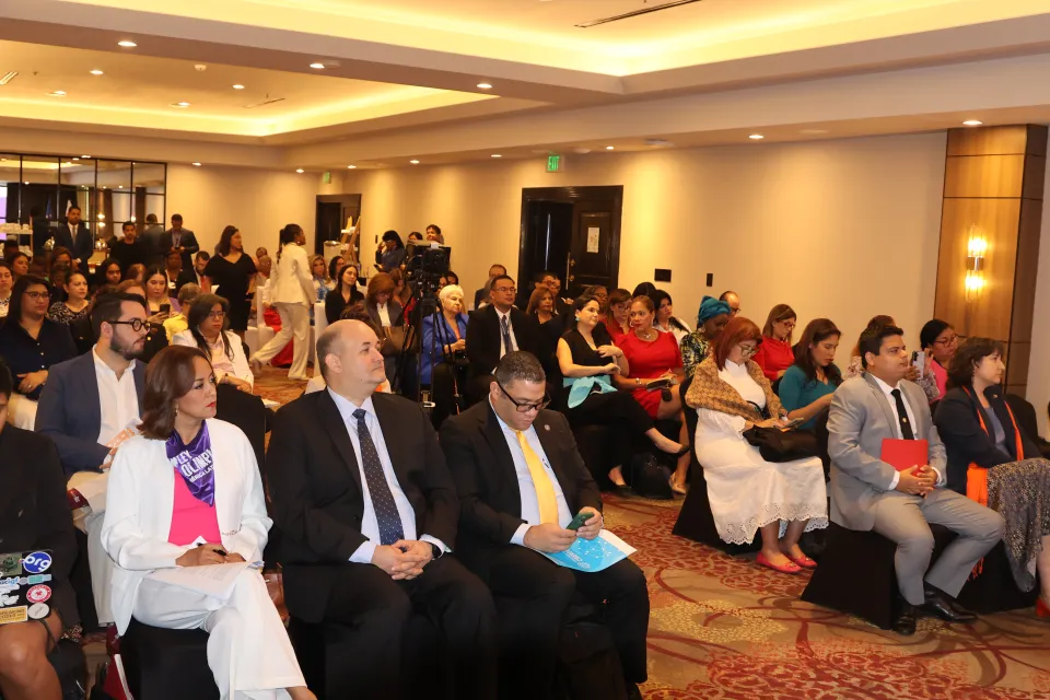 Invitados a la conferencia "Hacia una ley contra la violencia digital"