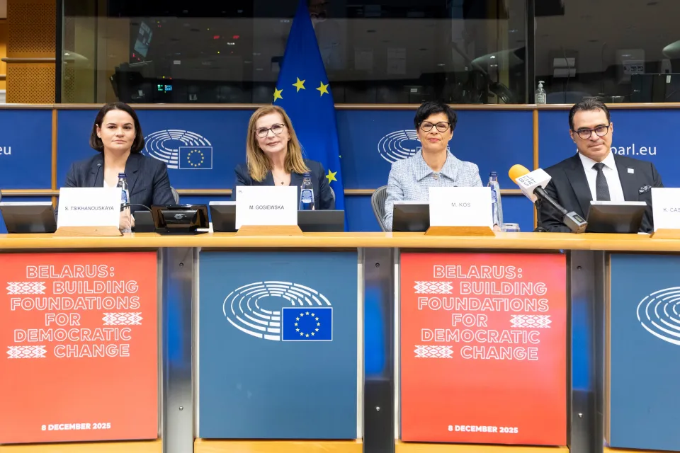 Opening session speakers of the High-level conference on Belarus on 8 December 2025. From left: Leader of the Belarusian Democratic Forces, Sviatlana Tsikhanouskaya; Chair of the Delegation for Relations with Belarus, Member of the European Parliament,  Małgorzata Gosiewska; European Commissioner for Enlargement, Marta Kos; and International IDEA Secretary-General, Kevin Casas-Zamora. Credit: European Union 2025, Source: EP, Philippe BUISSIN