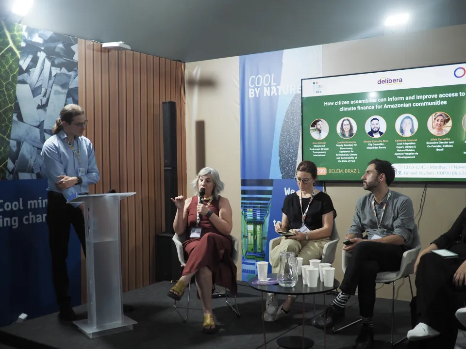 Silvia Cervellini speaking