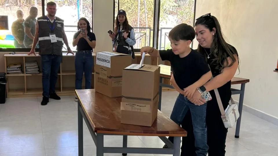 Costa Rica also organises children’s elections as a civic education initiative to promote early engagement with democratic processes.