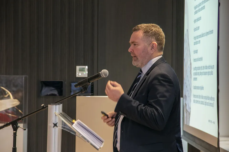 Presentation of Finnish experiences by Mr Niklas Wilhelmsson  