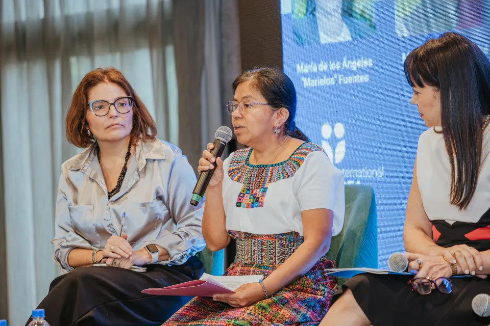 María Marta Rocché, Directora Ejecutiva, Asociación Política de Mujeres Mayas MOLOJ.