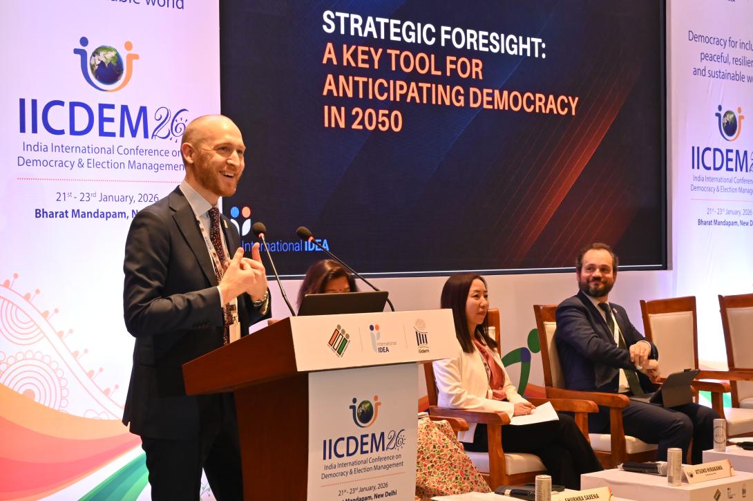 Alex Hudson during his presentation on Strategic Foresight.