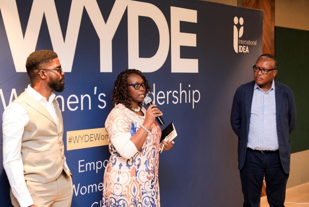 Lead discussants experiential sharing by media practitioners/journalists from Nigeria and Kenya moderated by Winluck Wahiu, International IDEA, Senior Advisor Constitution Building Processes, Africa and West Asia (AWA) Regional Programme.
